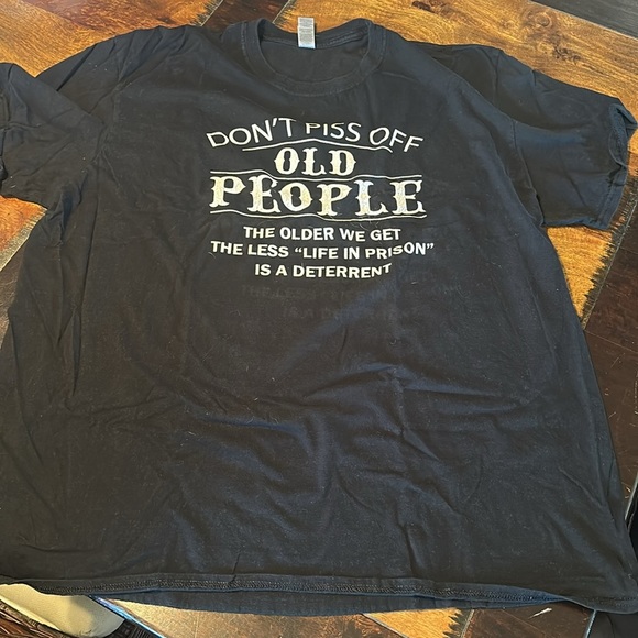 T shirt size 2XL good used condition - Picture 3 of 5